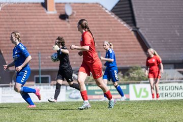 Bild 72 - F TSV Zarpen - Holstein Kiel II : Ergebnis: 2:6